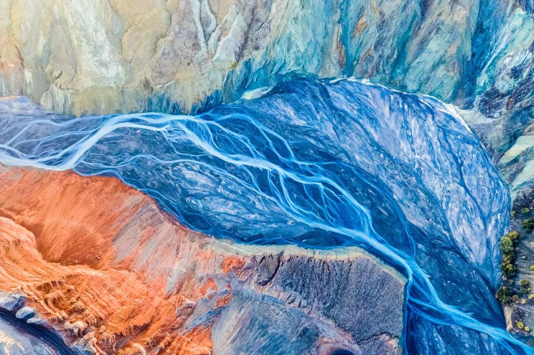 中国西北旅游景色,西北雄浑江南婉约