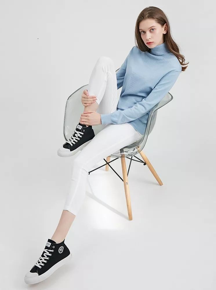 凯特王妃同款帆布鞋,梅根王妃穿什么鞋好看