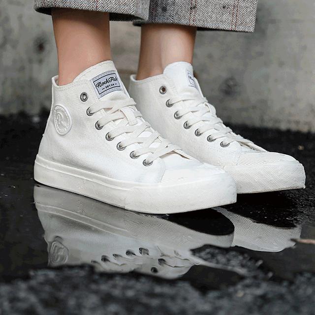 凯特王妃同款帆布鞋,梅根王妃穿什么鞋好看