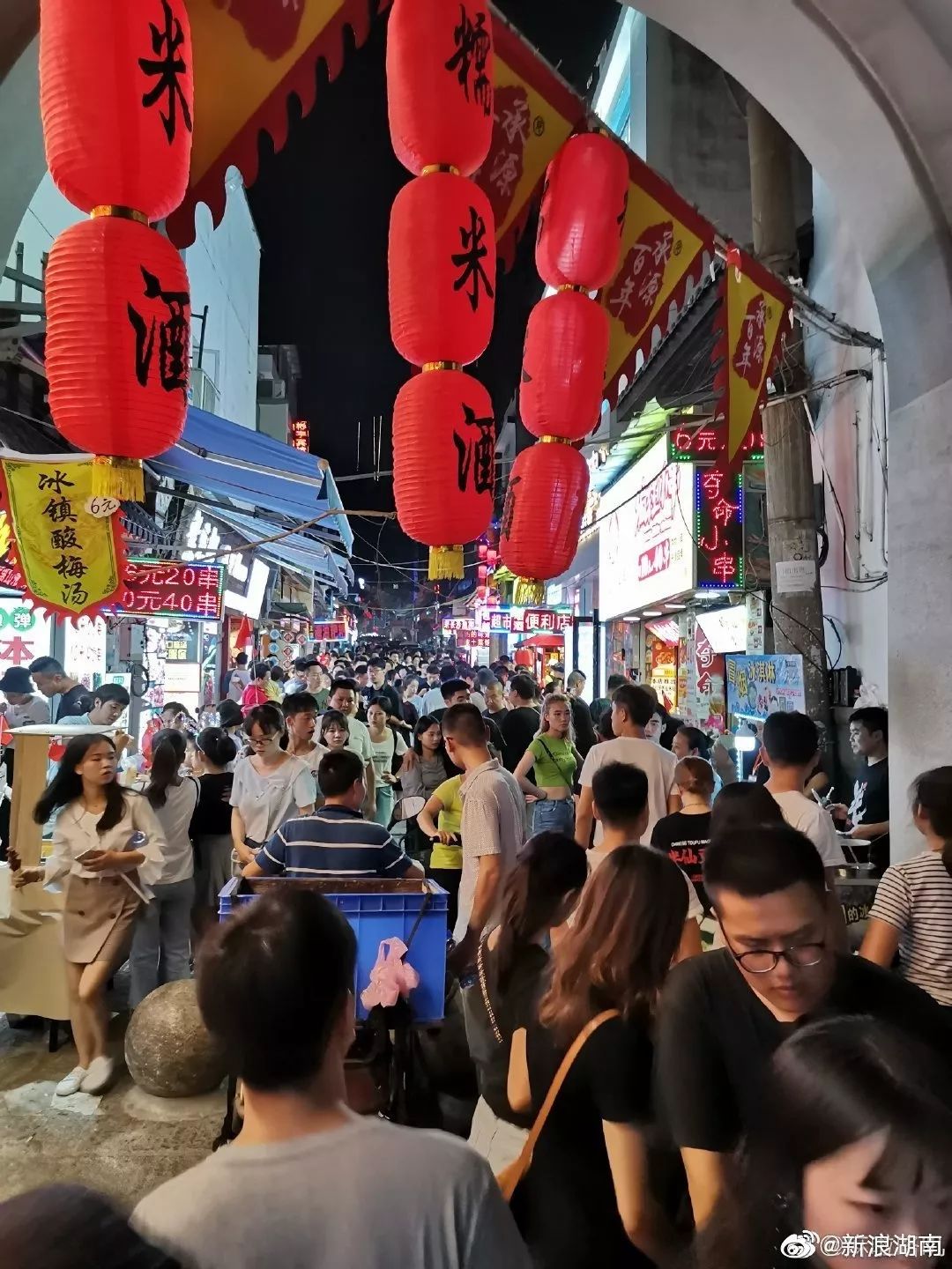 青岛五一旅游人数最新,青岛五一游客量暴涨