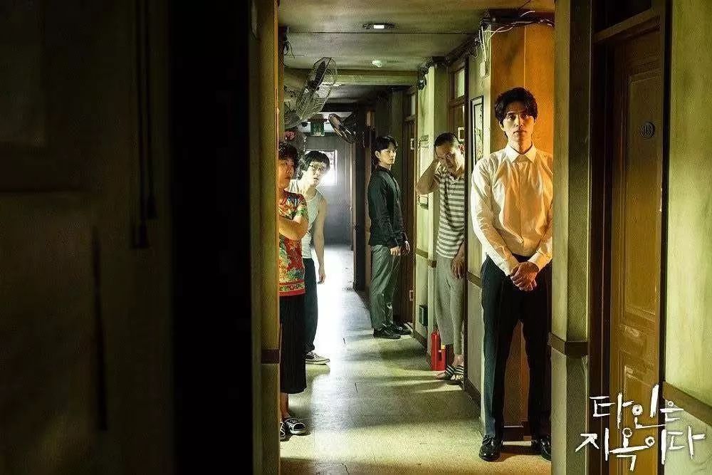 “趁十一”系列|出门折腾不如在家撸片，这里有份必补高能片单