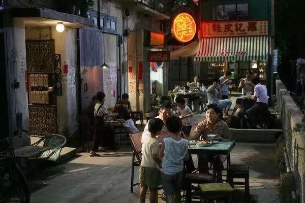 “趁十一”系列|出门折腾不如在家撸片，这里有份必补高能片单