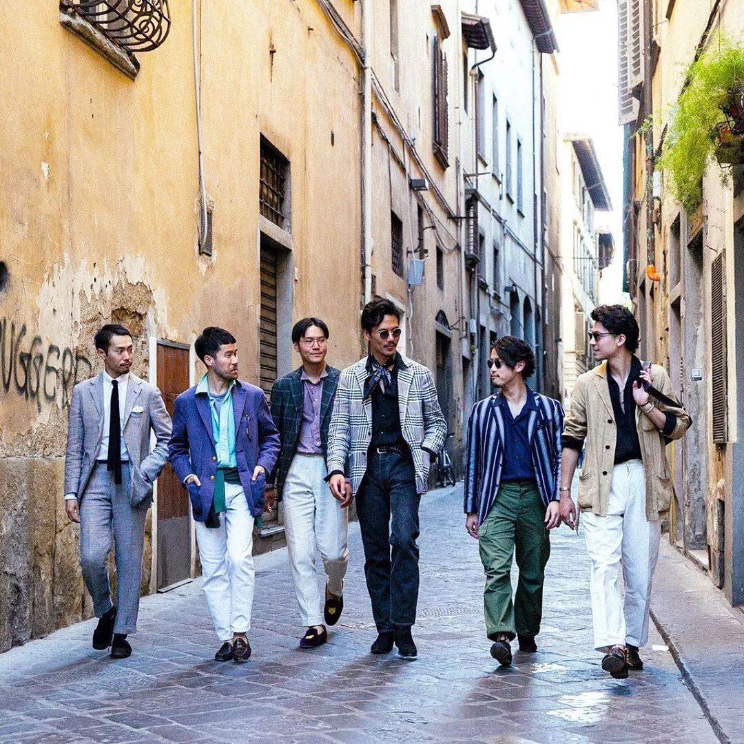 鐭笐鑳栭粦鐢风敓鎬庝箞閫嗚,鐭儢榛戠殑鐢风敓鎬庝箞閫嗚