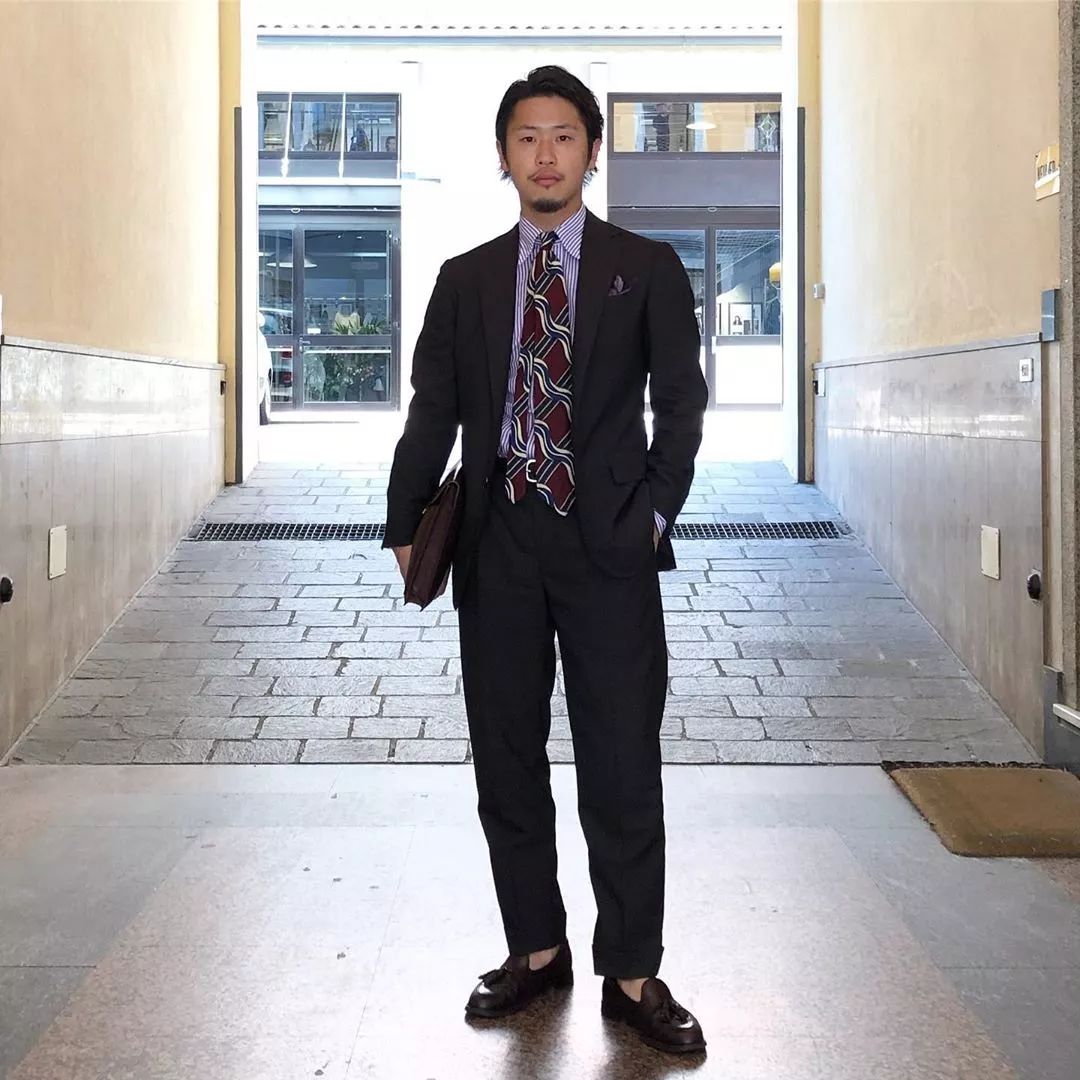 鐭笐鑳栭粦鐢风敓鎬庝箞閫嗚,鐭儢榛戠殑鐢风敓鎬庝箞閫嗚