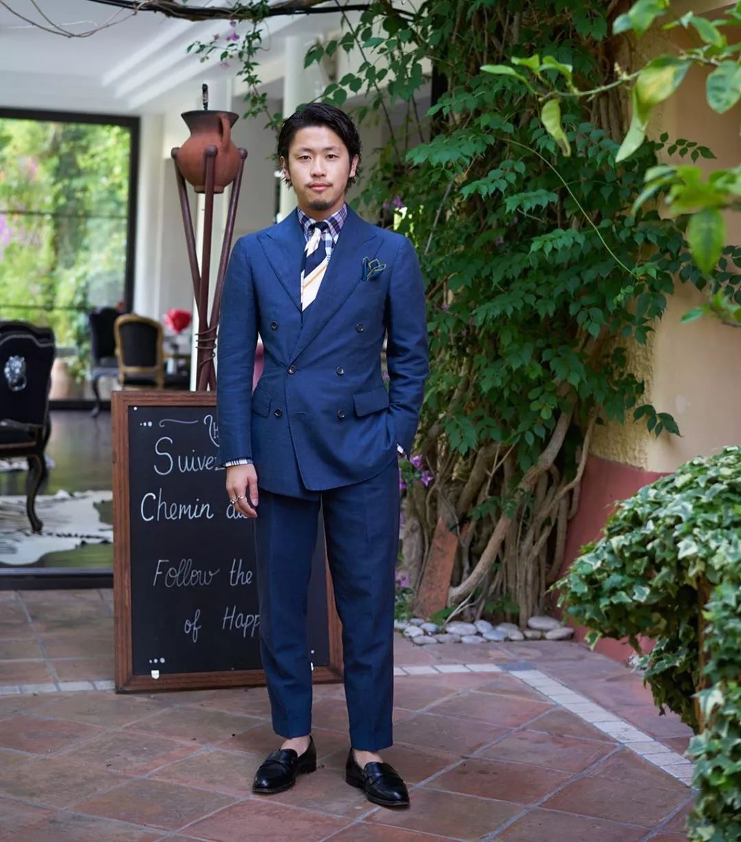 鐭笐鑳栭粦鐢风敓鎬庝箞閫嗚,鐭儢榛戠殑鐢风敓鎬庝箞閫嗚