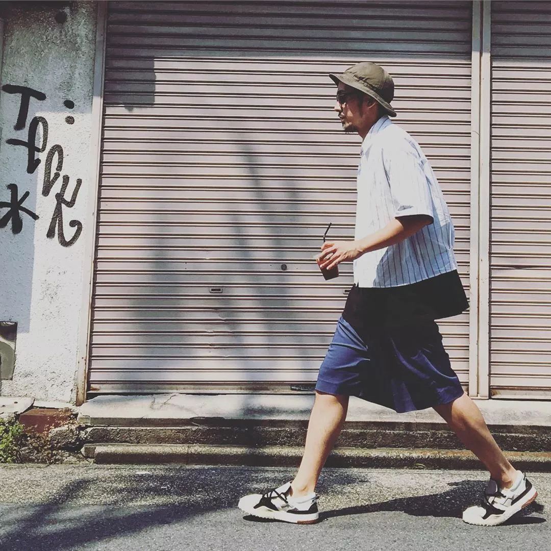 鐭笐鑳栭粦鐢风敓鎬庝箞閫嗚,鐭儢榛戠殑鐢风敓鎬庝箞閫嗚