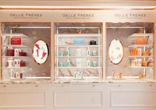 「ECCFC」这群人疯了！不但教我怎么致富，还硬要给我塞礼物