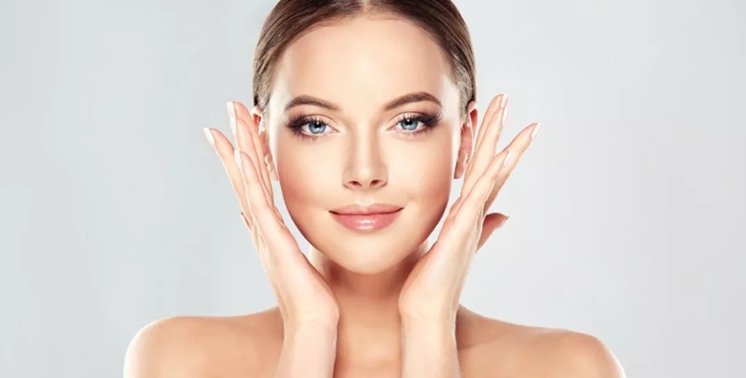 「ECCFC」这群人疯了！不但教我怎么致富，还硬要给我塞礼物