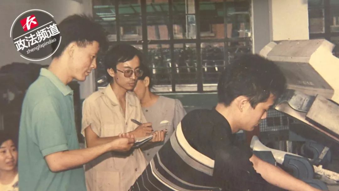 特别策划•我家的相册⑨：当代雷锋“魁叔”