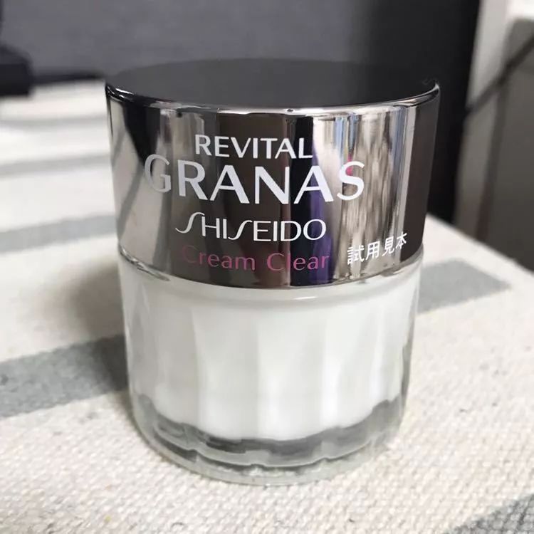 秋冬干皮面霜补水抗老,秋冬高保湿面霜精华