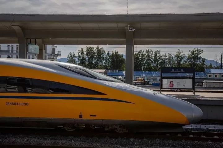 京张高铁开通票价,京张高铁冬奥专列