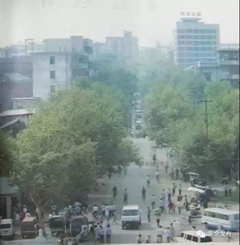 新亚新、高能广场、恒太城……你喜欢去哪里购物？你知道它们的故事吗？