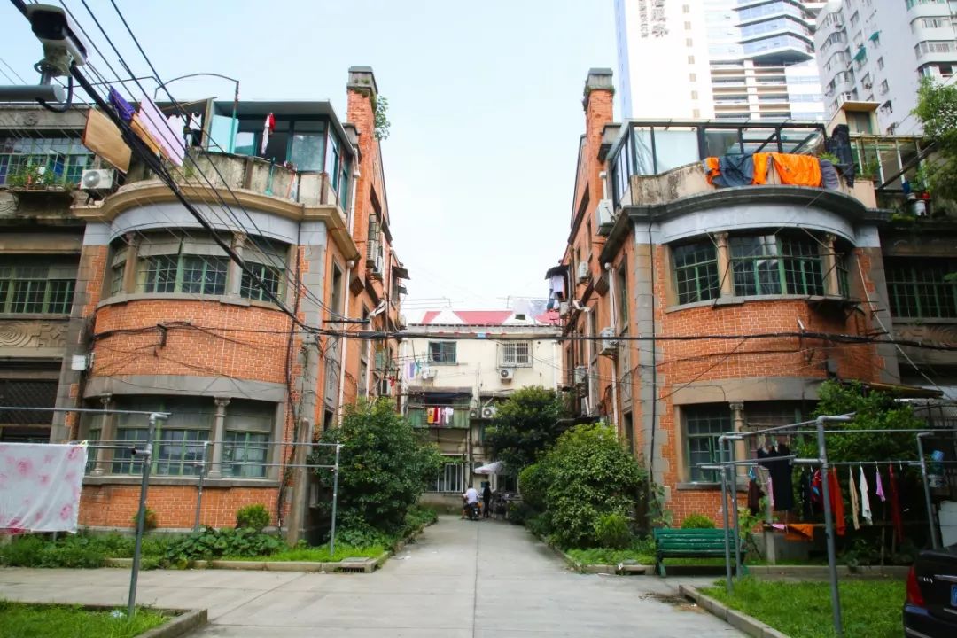 【探秘】长宁这条不起眼的小马路,竟藏有中国“烟卷大王”洋气的老宅……