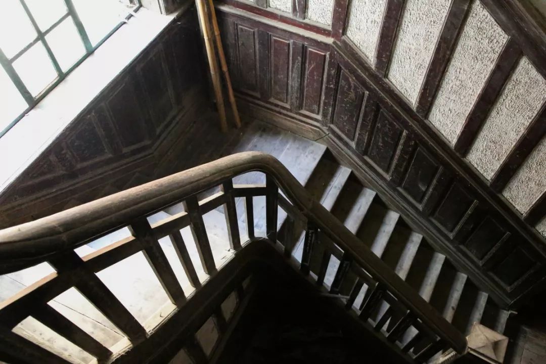 【探秘】长宁这条不起眼的小马路,竟藏有中国“烟卷大王”洋气的老宅……