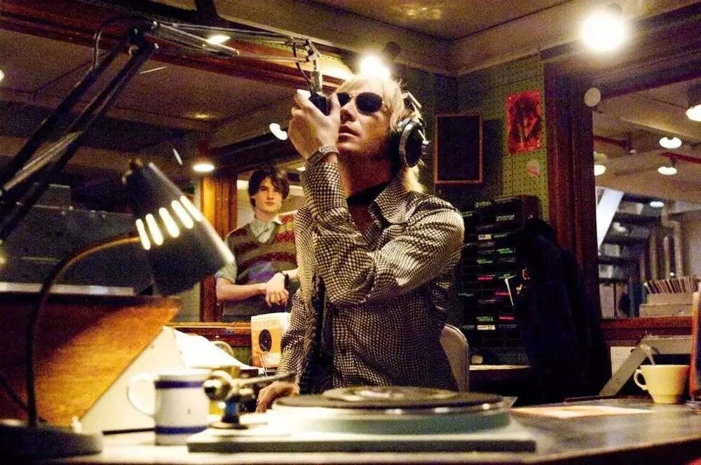 永不消逝的电波电台图片,永不消逝的电波电台片段