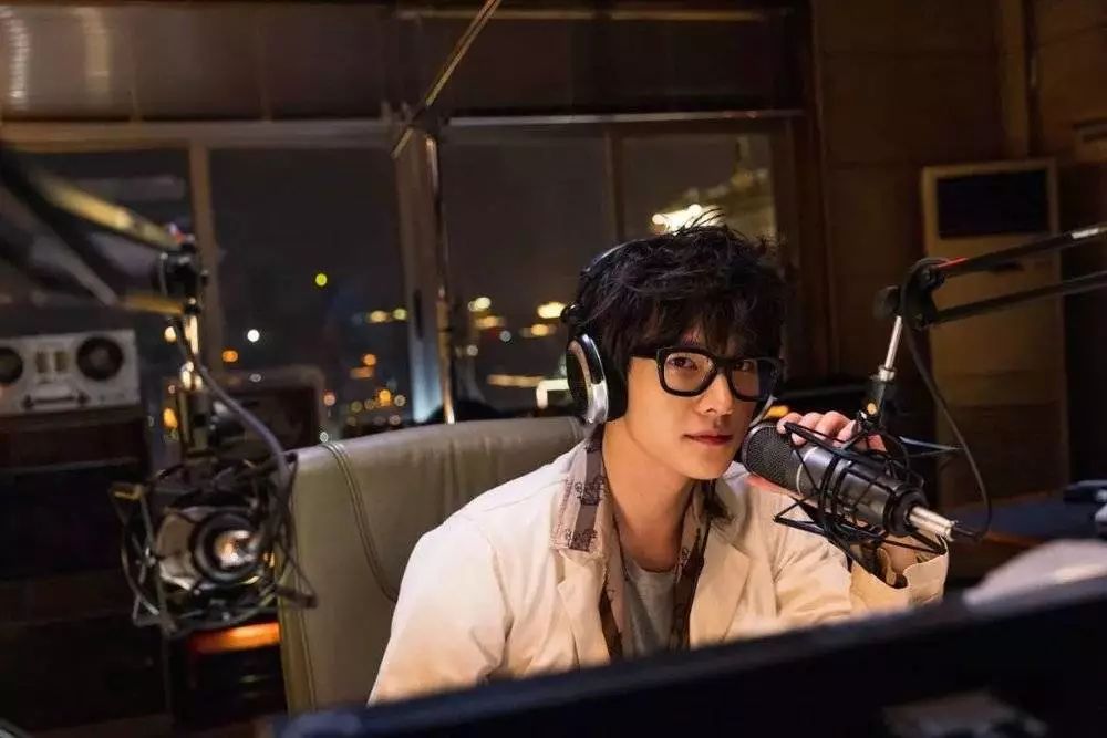 永不消逝的电波电台图片,永不消逝的电波电台片段