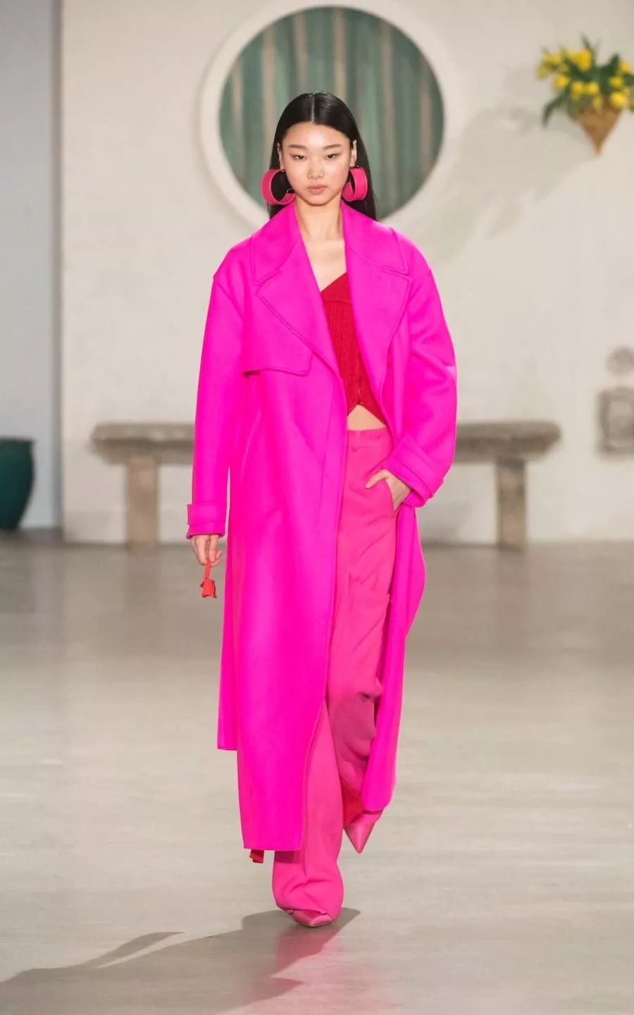 只能塞得下硬币的包、寿司大小的鞋……欢迎来到小人国