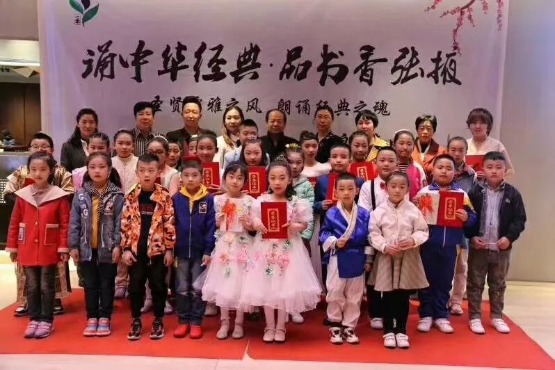 创新多元经营,树立企业品牌——一禾书城•印刻时光七一店