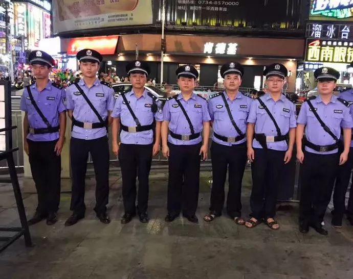 我在岗位上用行动守护平安,我在岗位上致敬特警