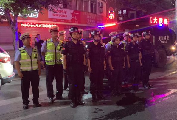 八里街片区|打出交通治理“组合拳”，疏通城市交通“乱堵点”