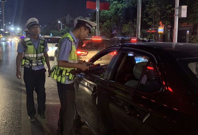 八里街片区|打出交通治理“组合拳”，疏通城市交通“乱堵点”