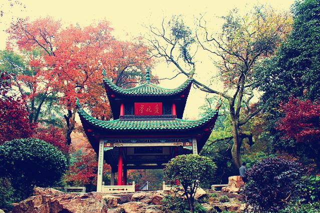 朝发夕至的列车,长沙到丽江飞机航线