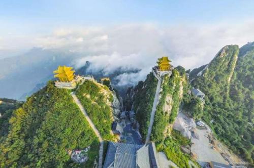 朝发夕至的列车,长沙到丽江飞机航线