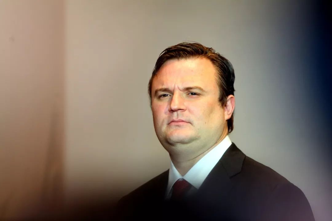 依然支持莫雷!肖华连夜来华,中企全面暂停合作