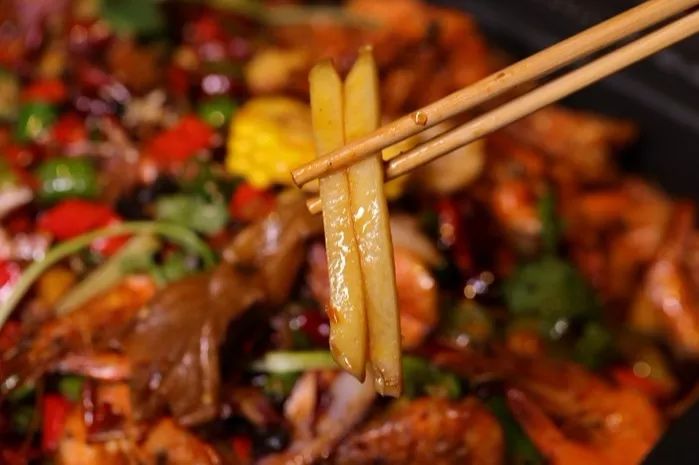 4.9折！国购广场这家店要被挤爆了，一口穿越到川渝