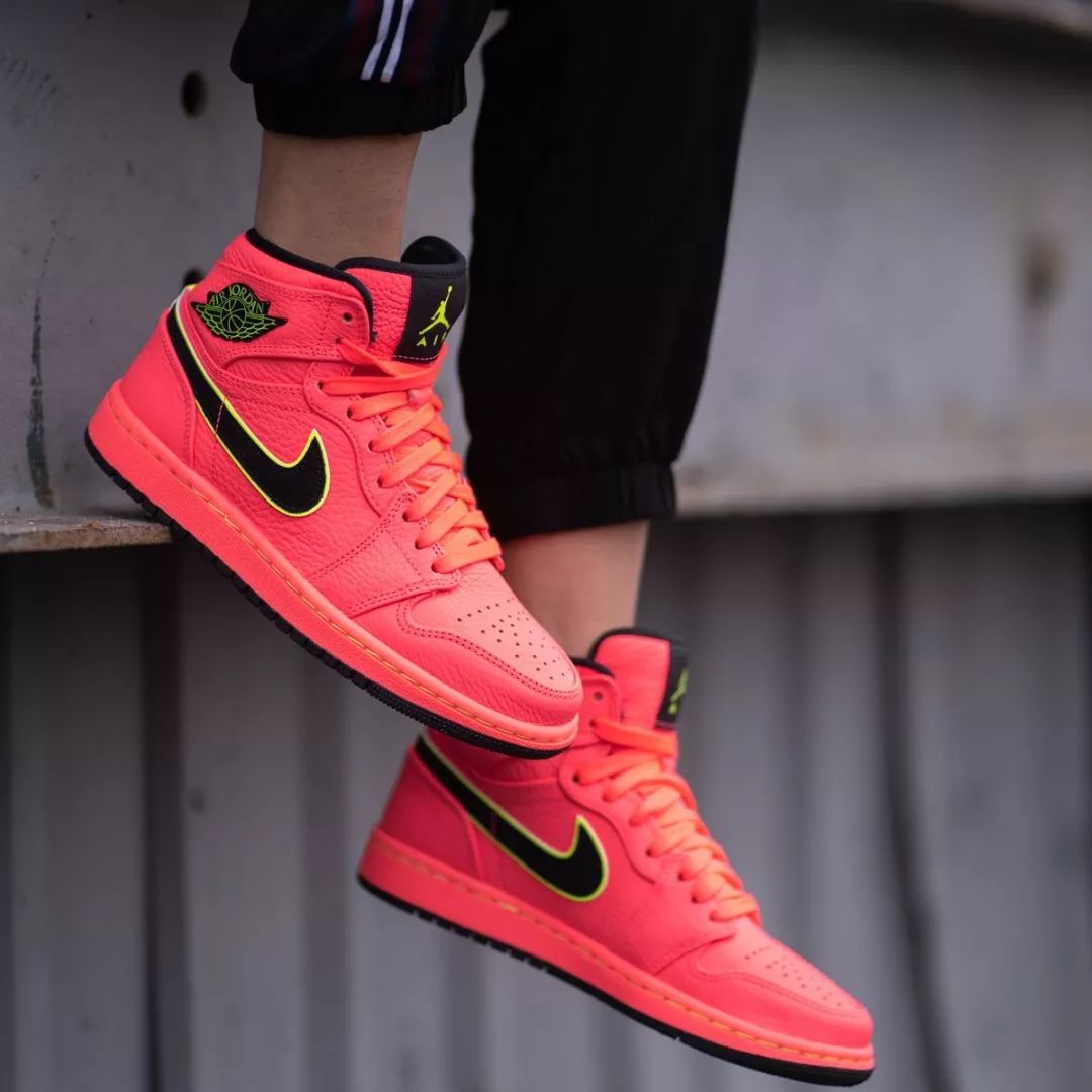 aj1高帮多少钱一双正品,aj1高帮二手1000以下