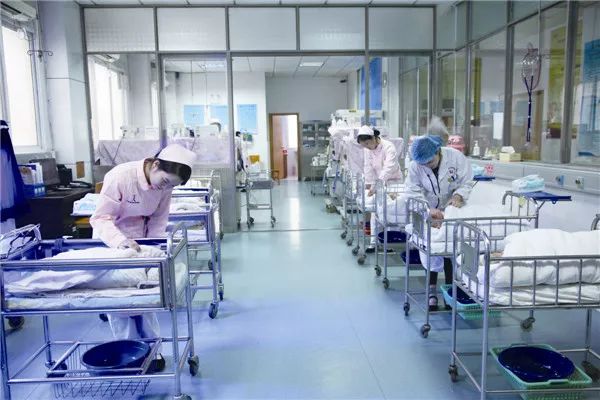 壮丽七十周年奋斗新时代,壮丽七十载奋斗新时代