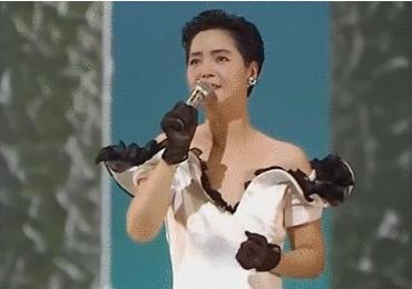 邓丽君的MV记录了你爸妈的时尚潮流