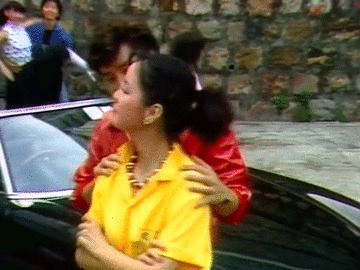 邓丽君的MV记录了你爸妈的时尚潮流