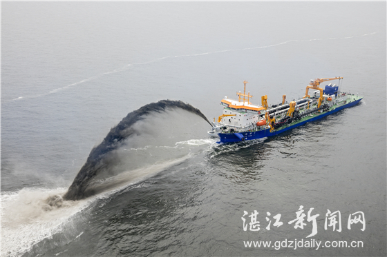 亚洲最大的挖掘船,亚洲最大的挖泥船视频