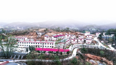 为了庄严的承诺第三集,坚守郑重承诺决战脱贫攻坚