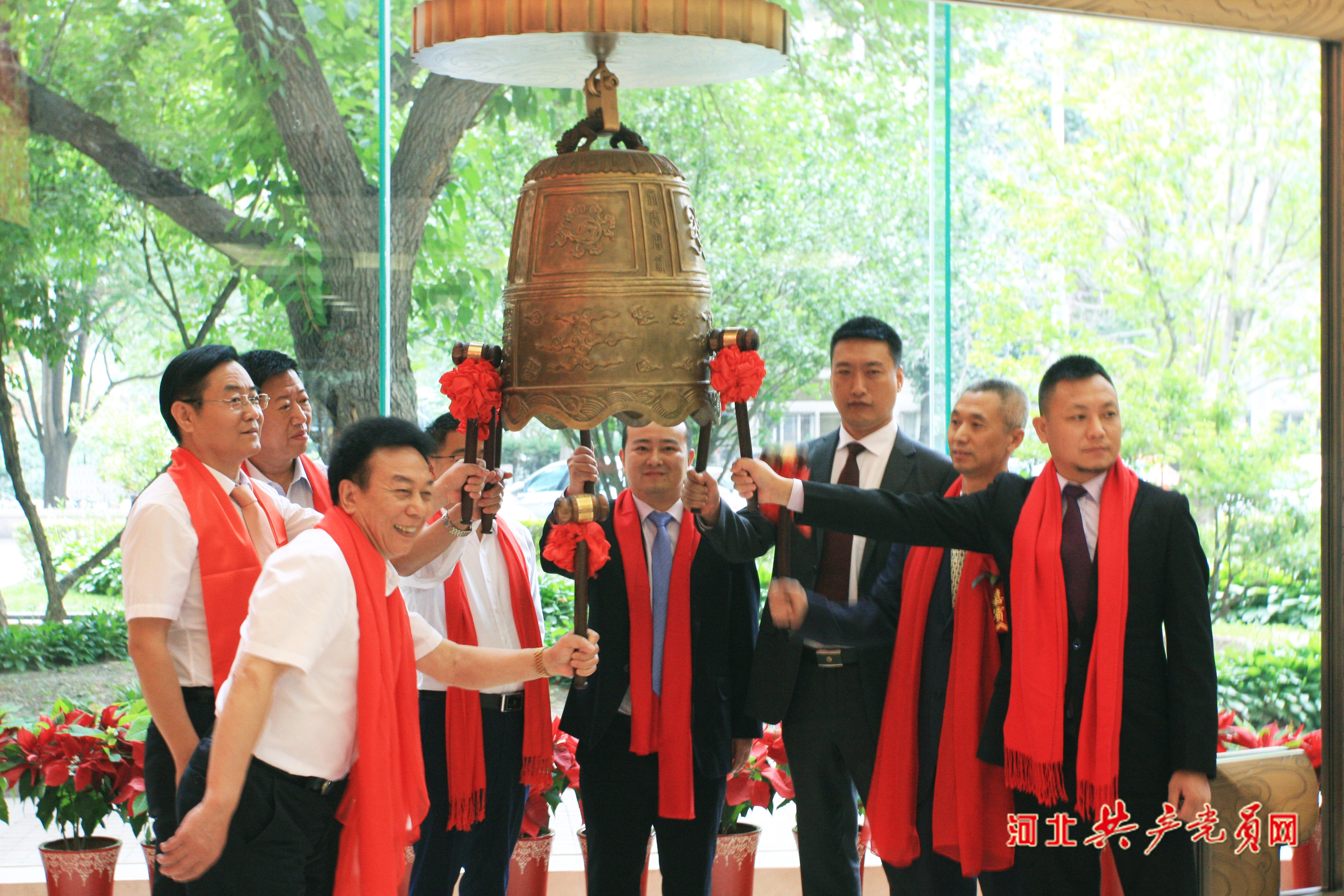 以教育匠心做教育匠人,以教育为本的理念