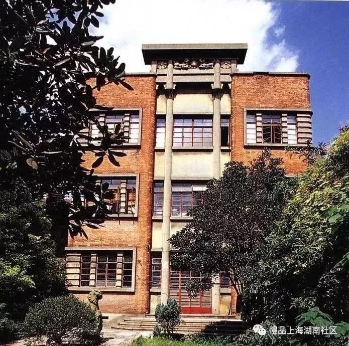 这条徐汇的大马路居然还暗藏着那么多美食？记得边走边吃