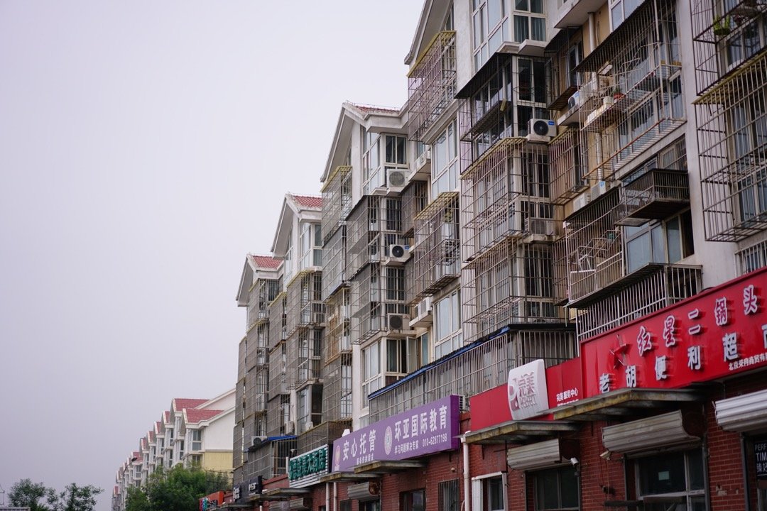 技术公司扎堆的西二旗有各种广场,但几乎都留不住人|北京故事