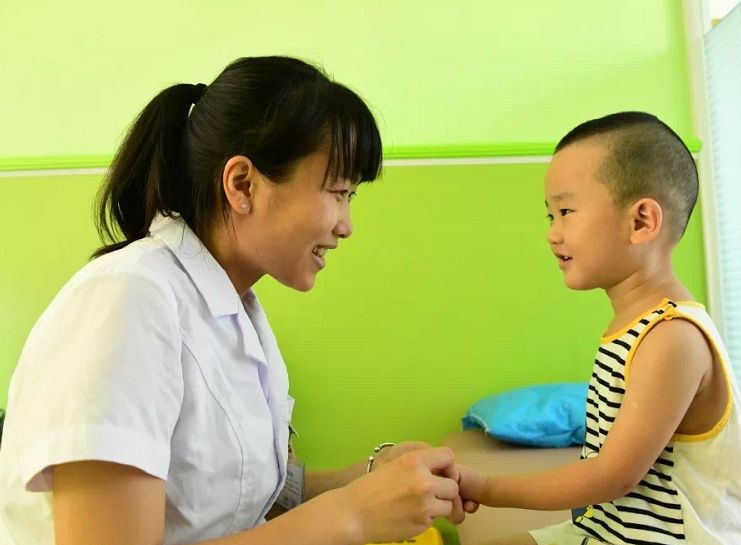 轮状病毒腹泻小儿推拿怎么推,小儿推拿腹泻摩腹手法视频大全