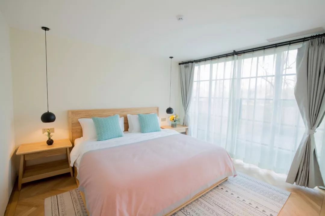 耗时3年的花间堂创始人新作，以船代步揭开杭城小众一面