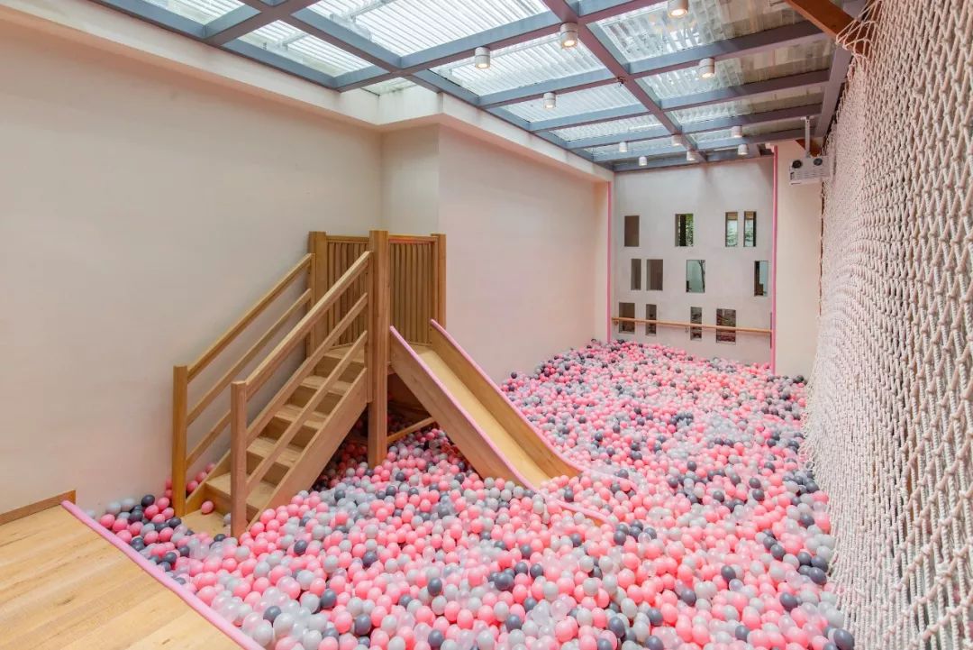 耗时3年的花间堂创始人新作,以船代步揭开杭城小众一面