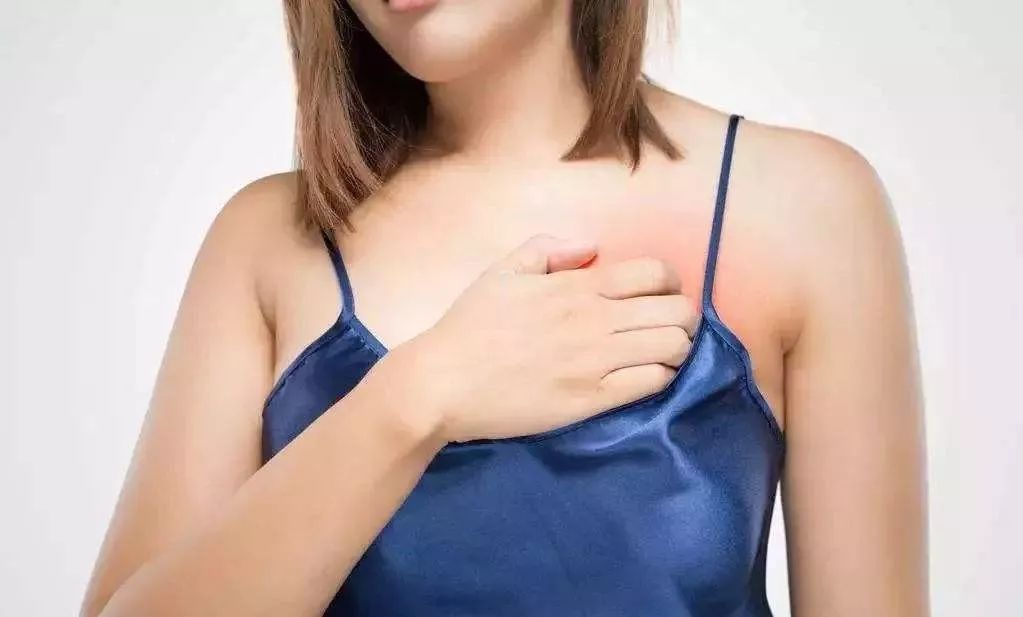 戴着又湿又冷的胸罩出门,简直是人生中最大的痛