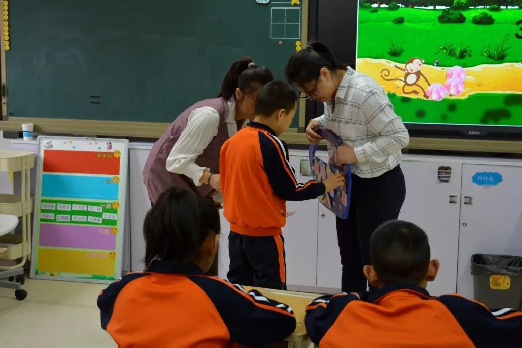 「速递」2019智障教育年会圆满结束，参会代表现场取经全国培智教育课程改革领头雁北京市朝阳区安华学校，反响热烈