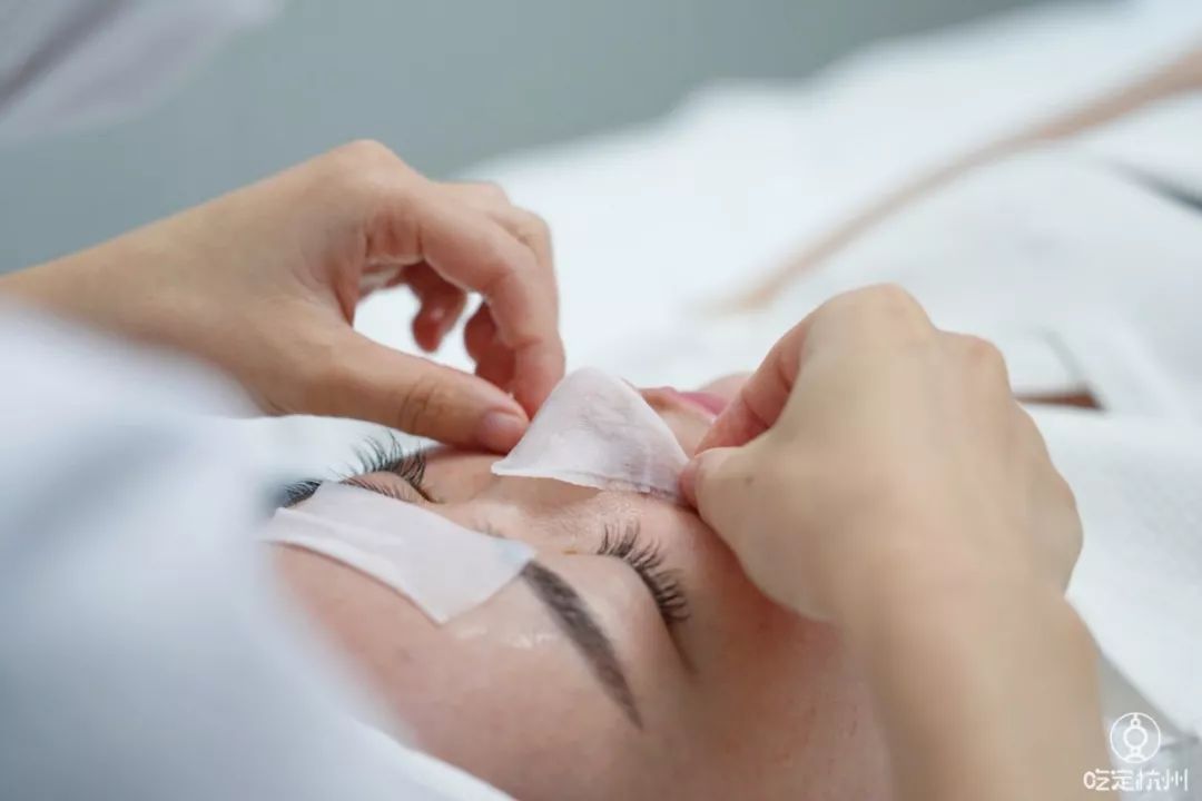 疯了!比1折还低!9店通用!火爆杭城的资深皮肤管理中心,唤醒秋日少女肌