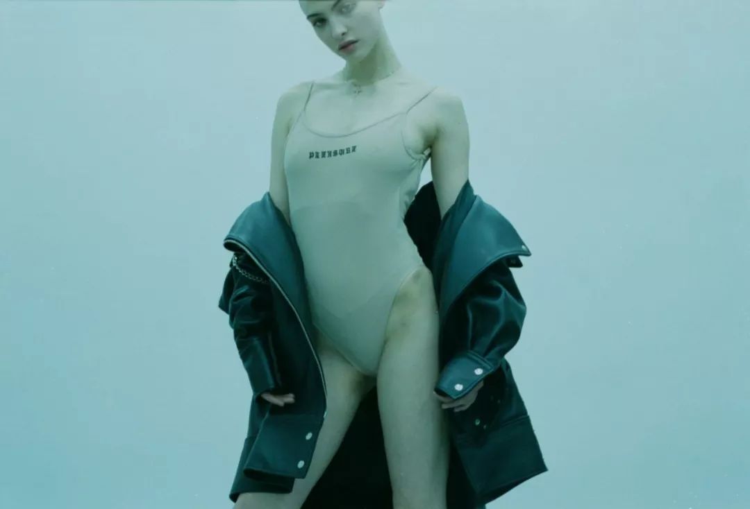 调教教室丨美艳女杀手和她的漂亮女友，这种电影谁不爱看？