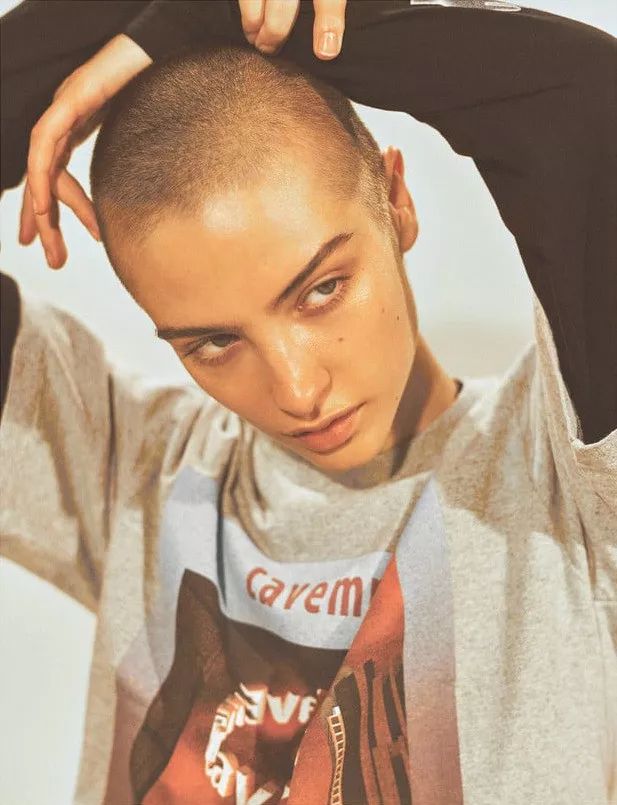 调教教室丨美艳女杀手和她的漂亮女友，这种电影谁不爱看？