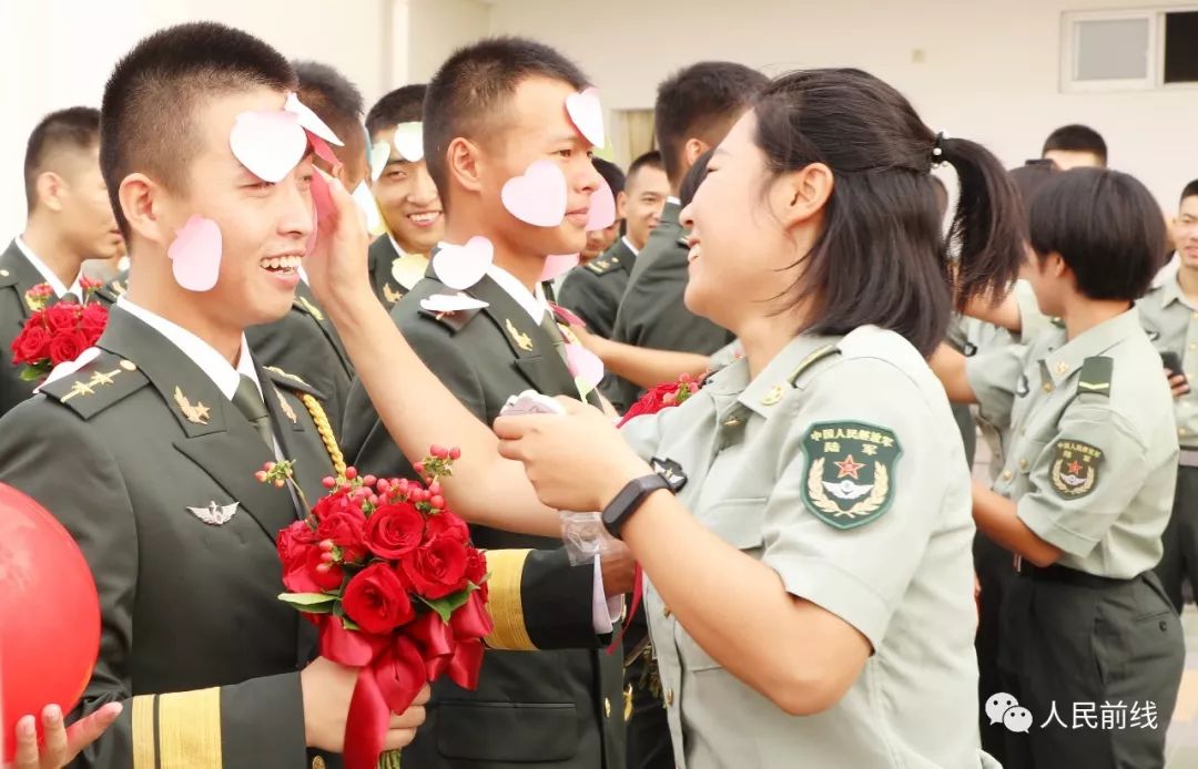 嫁给军人的24位好姑娘,一般都什么人嫁给了军人