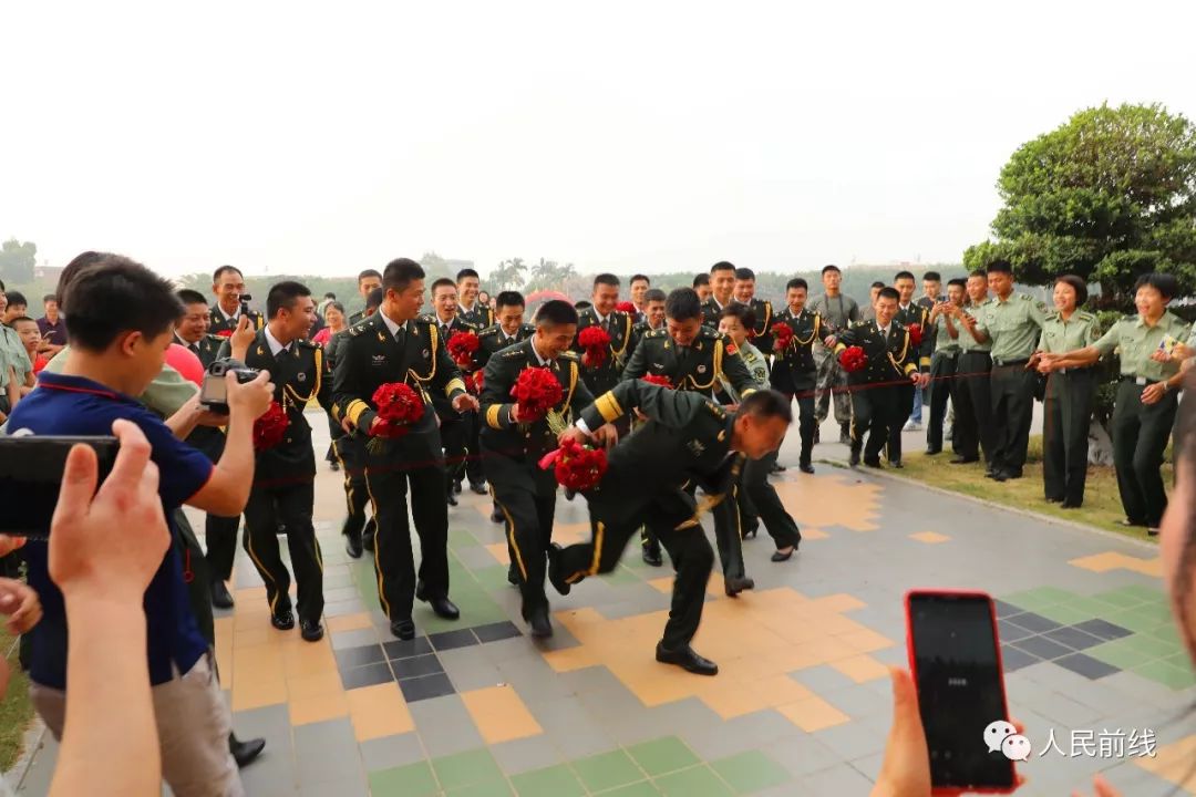 嫁给军人的24位好姑娘,一般都什么人嫁给了军人