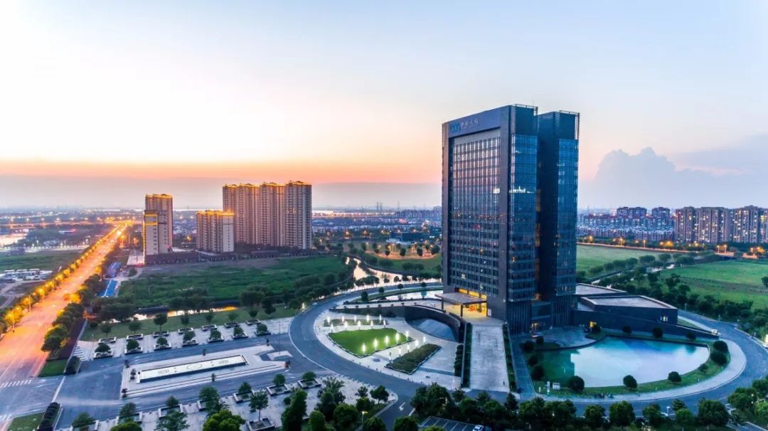 今天，“龙”腾漕湖！