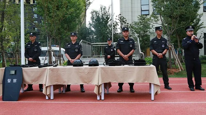 派出所开展护校安园,警方护校安园行动